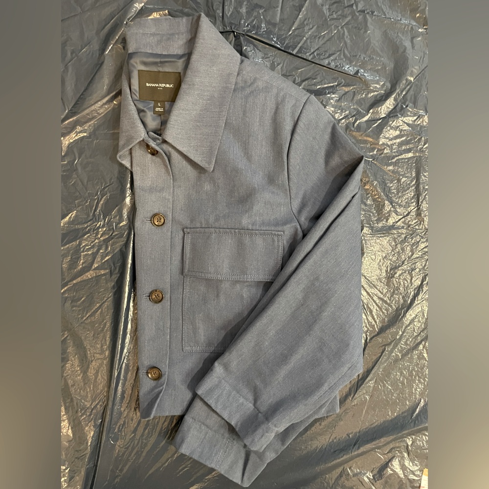 Banana Republic women’s short pocket jacket